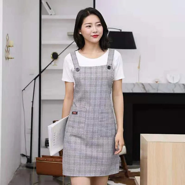 https://cdn.shopify.com/s/files/1/0925/0203/2693/files/WJI850-Fashion-Boutique-Apron_All_3444_1.webp?v=1736065587